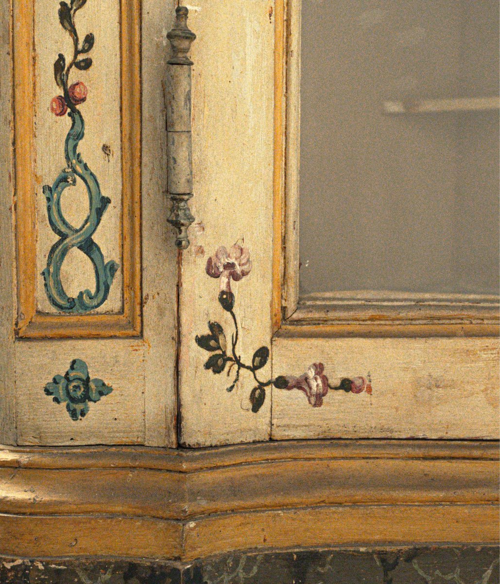 Grande angoliera in legno laccato, Genova, XVIII secolo-photo-1