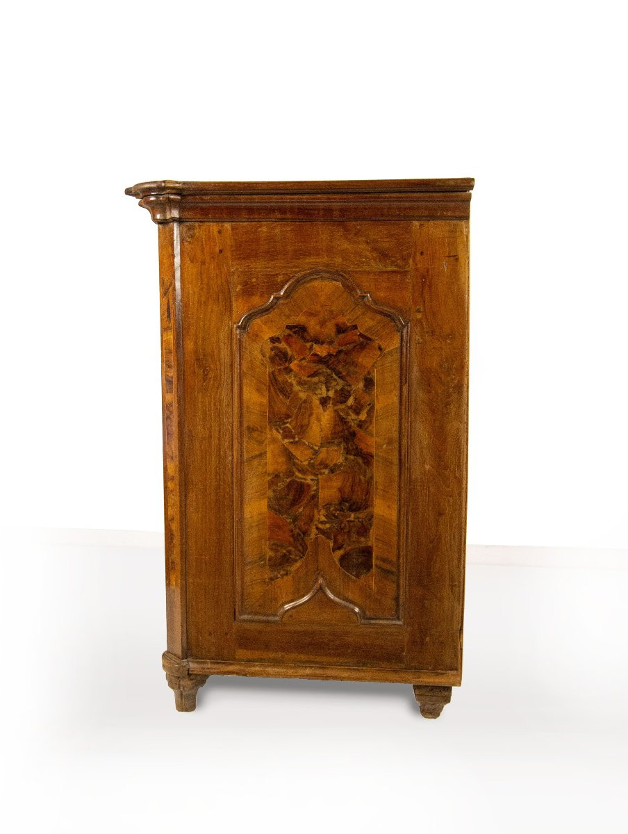 Cassettone lastronato in noce e radica, Lombardia, inizio del XVIII secolo-photo-2