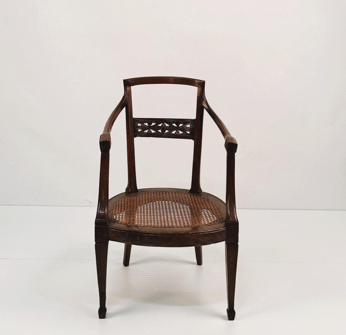 Set di otto poltrone in noce, Veneto, fine del  XVIII secolo-photo-4