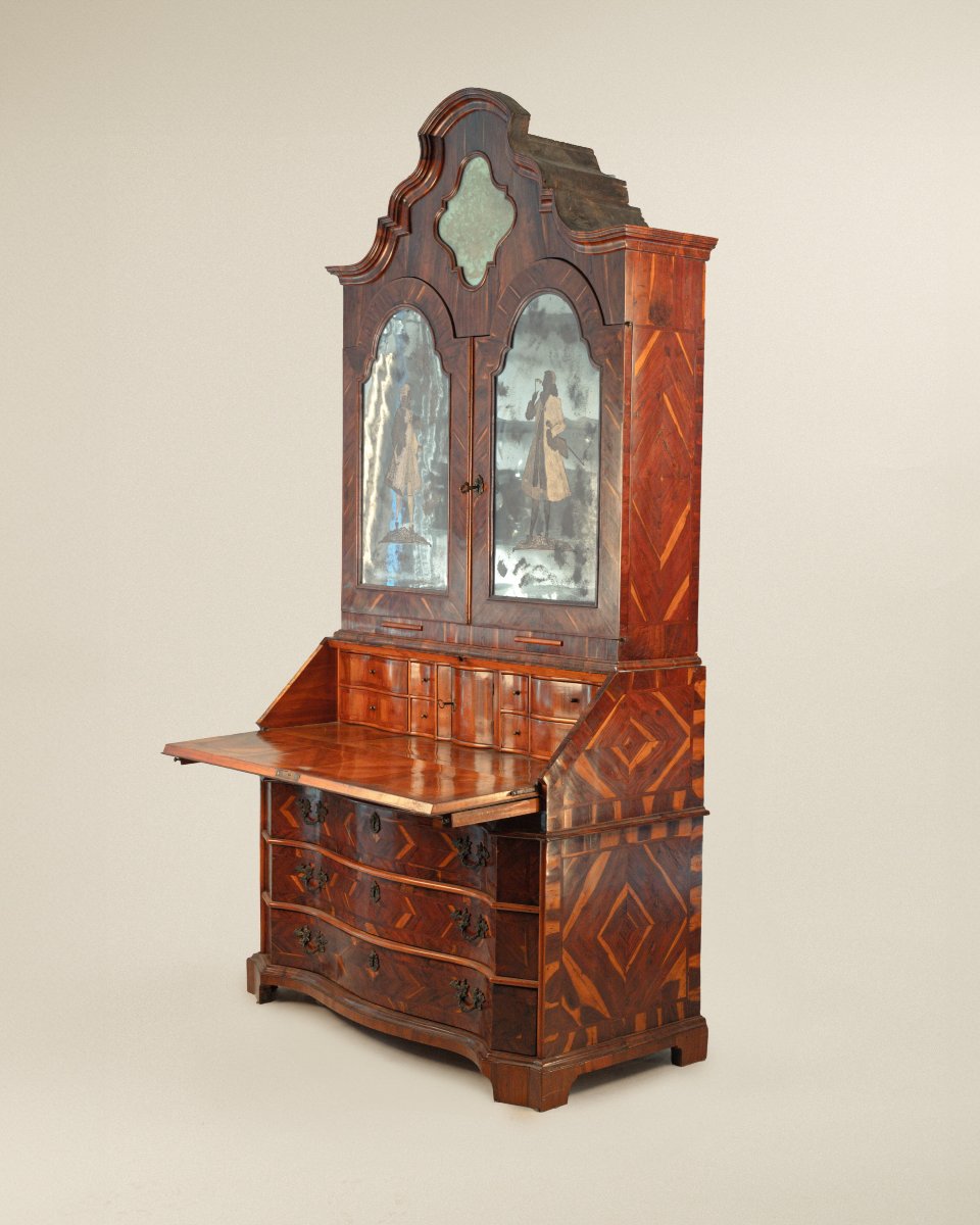 Cassettone a ribalta con alzata lastronato in carrubo, Veneto XVIII secolo-photo-2