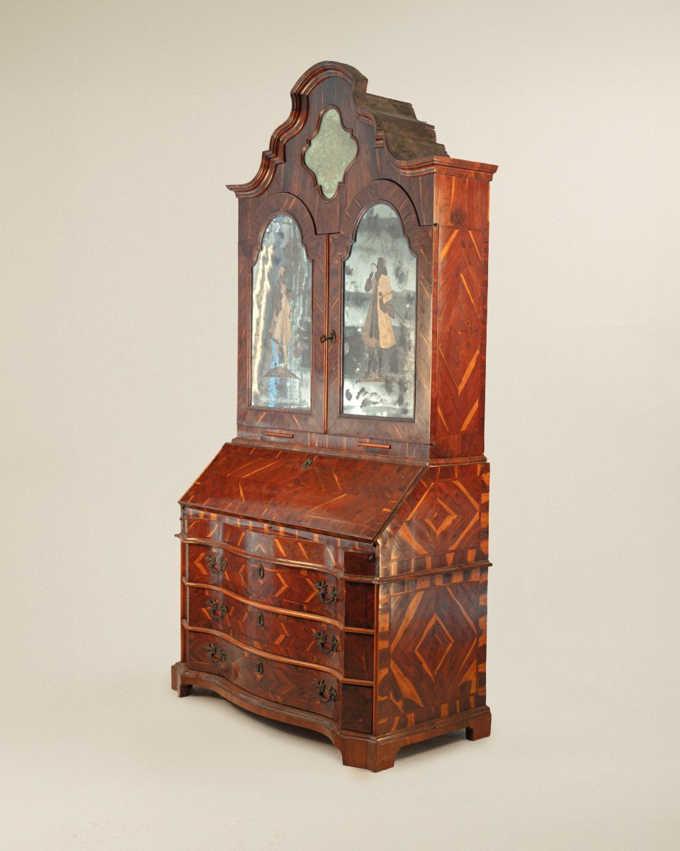 Cassettone a ribalta con alzata lastronato in carrubo, Veneto XVIII secolo-photo-3