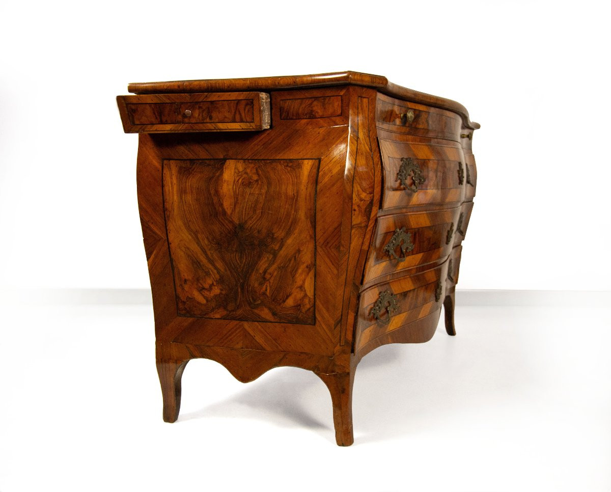 Cassettone lastronato in carrubo, noce e radica, Modena, metà del XVIII secolo-photo-2