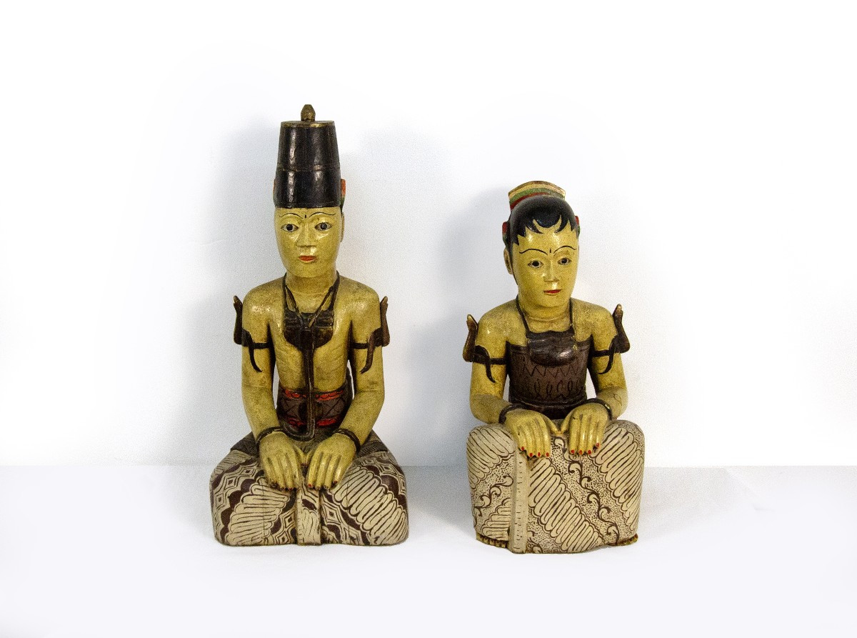 Coppia di sculture in legno policromo, Giappone, XIX/XX secolo