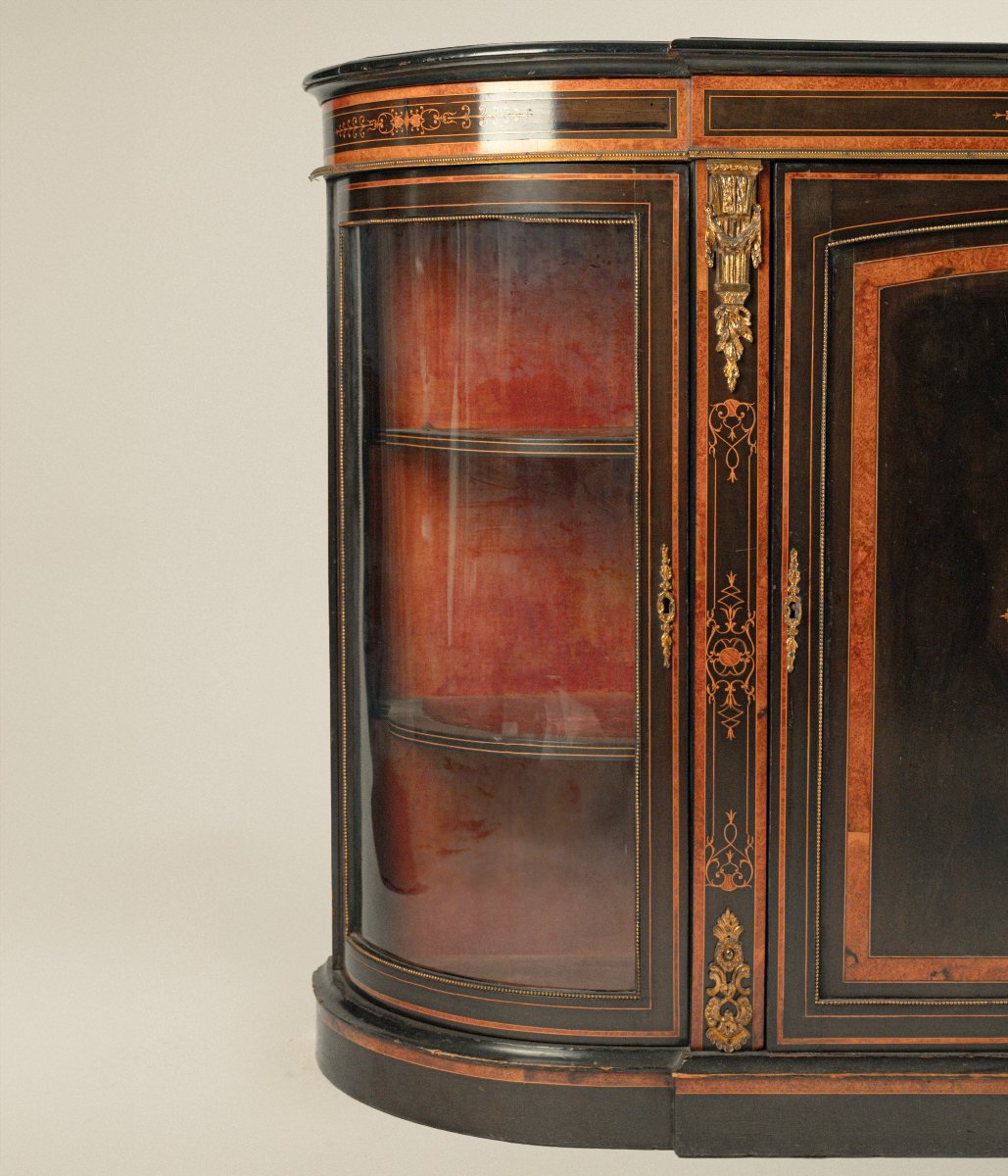 Credenza in legno ebanizzato e intarsiata in legni diversi, Inghilterra,  XIX secolo-photo-1