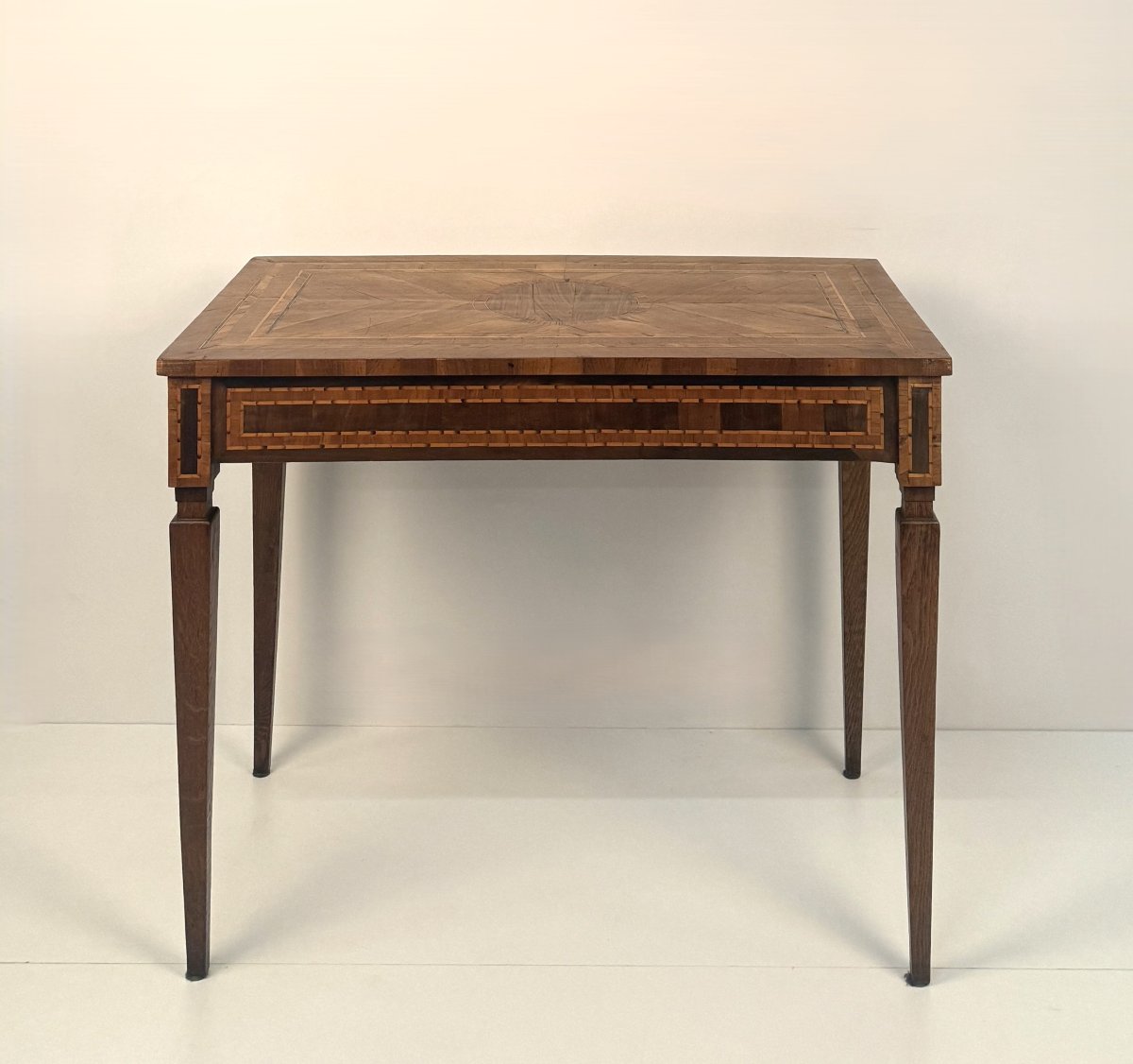 Piccola scrivania lastronata in legni diversi, Lombardia, fine XVIII secolo-photo-3