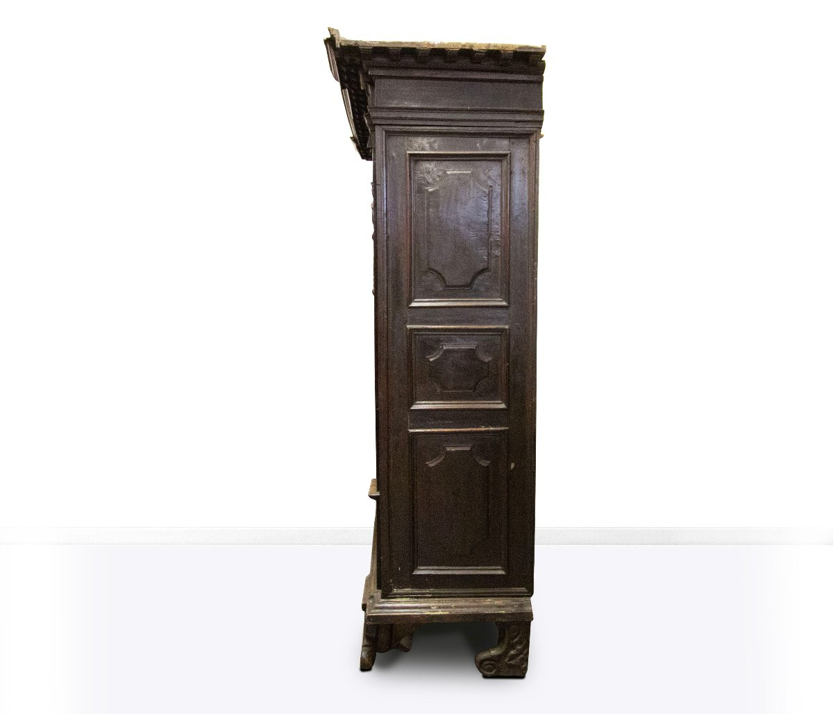 Armadio in noce, Lombardia, XVII secolo-photo-3