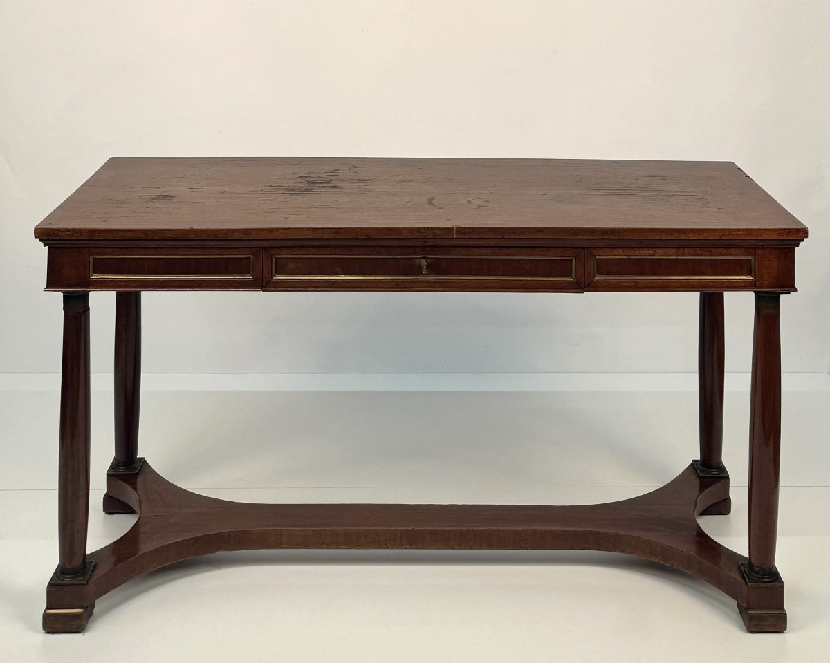 Scrivania da centro in mogano, XX secolo