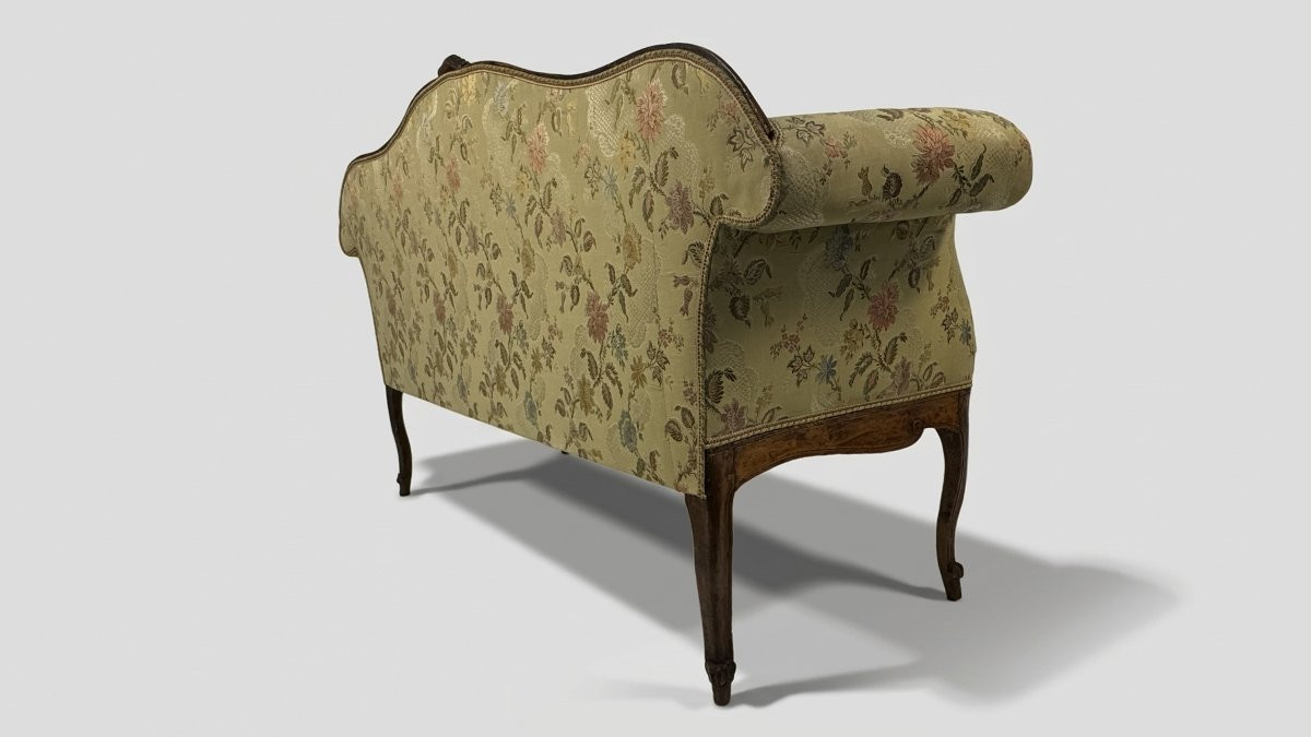 Divano ad orecchioni in noce, Lombardia, XVIII secolo-photo-2