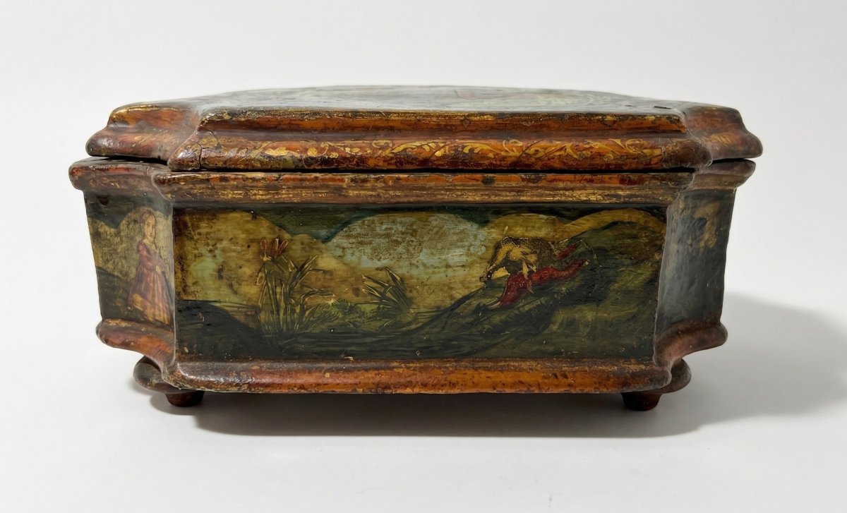 Scatola in legno laccato in policromia e arte povera, Venezia, XVIII secolo-photo-1