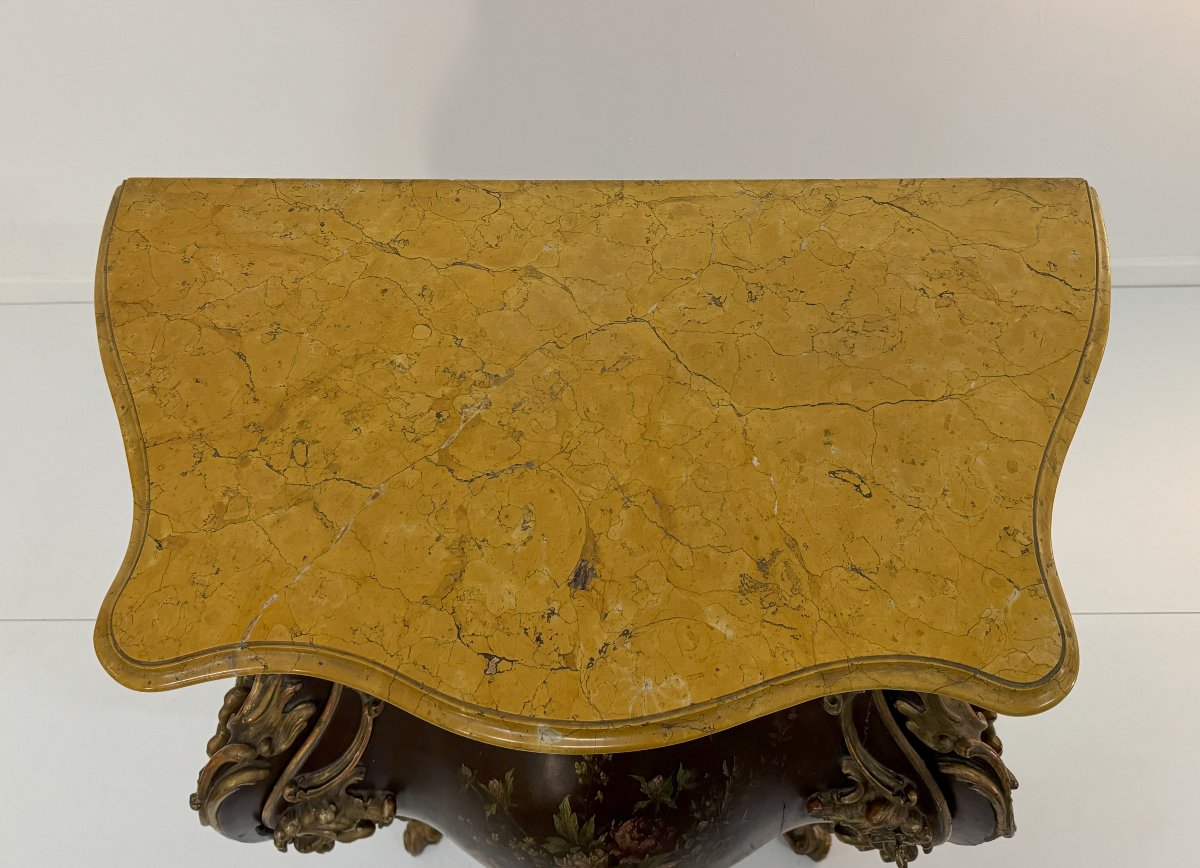 Credenza laccata e dorata, XX secolo, in stile settecentesco-photo-2