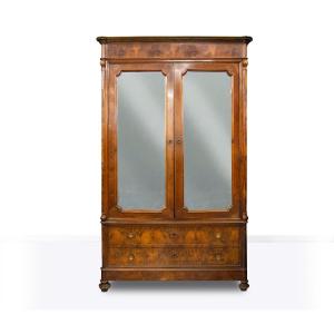 Armadio lastronato in noce e radica di noce, metà del XIX secolo
