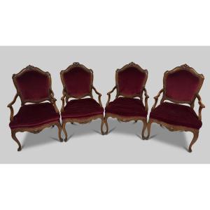 Quattro poltrone in noce, Venezia, XVIII secolo