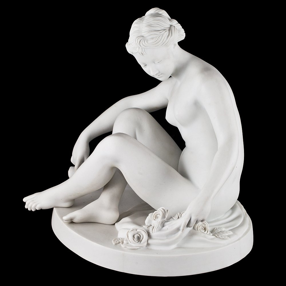 Scultura raffigurante Venere accovacciata-photo-2