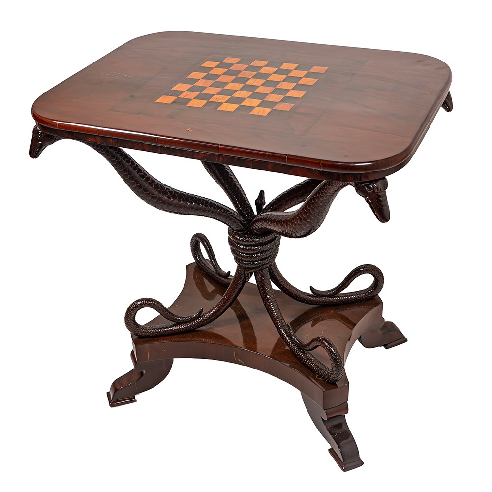 Rarissimo Tavolino con scacchiera