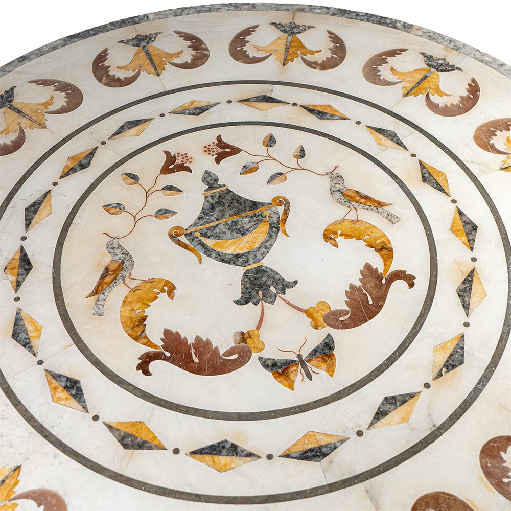 Tavolino intarsiato in marmi policromi-photo-1