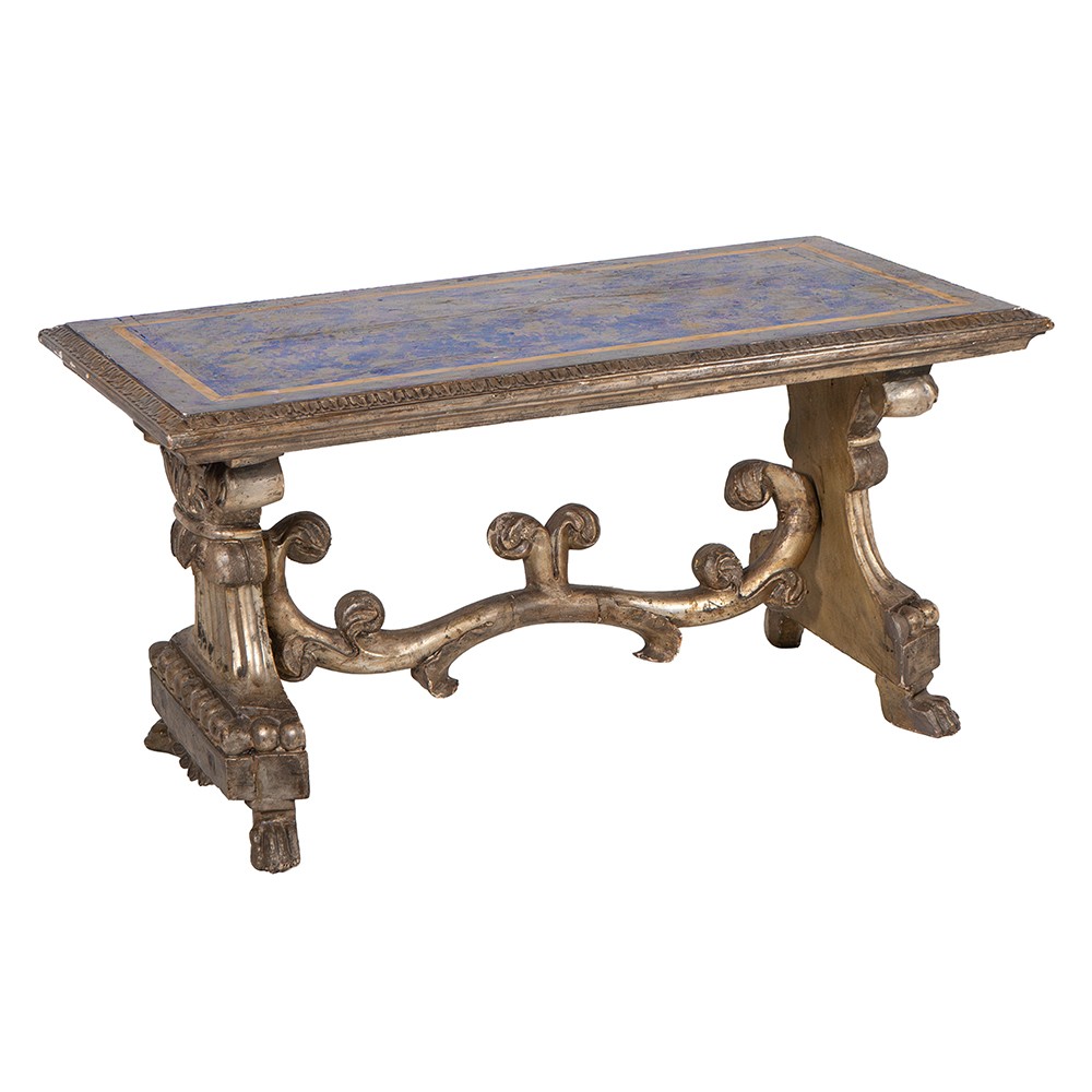 Tavolino basso con piano laccato in lapislazzulo