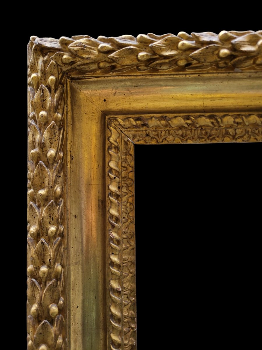 Cornice in legno intagliato e dorato-photo-4