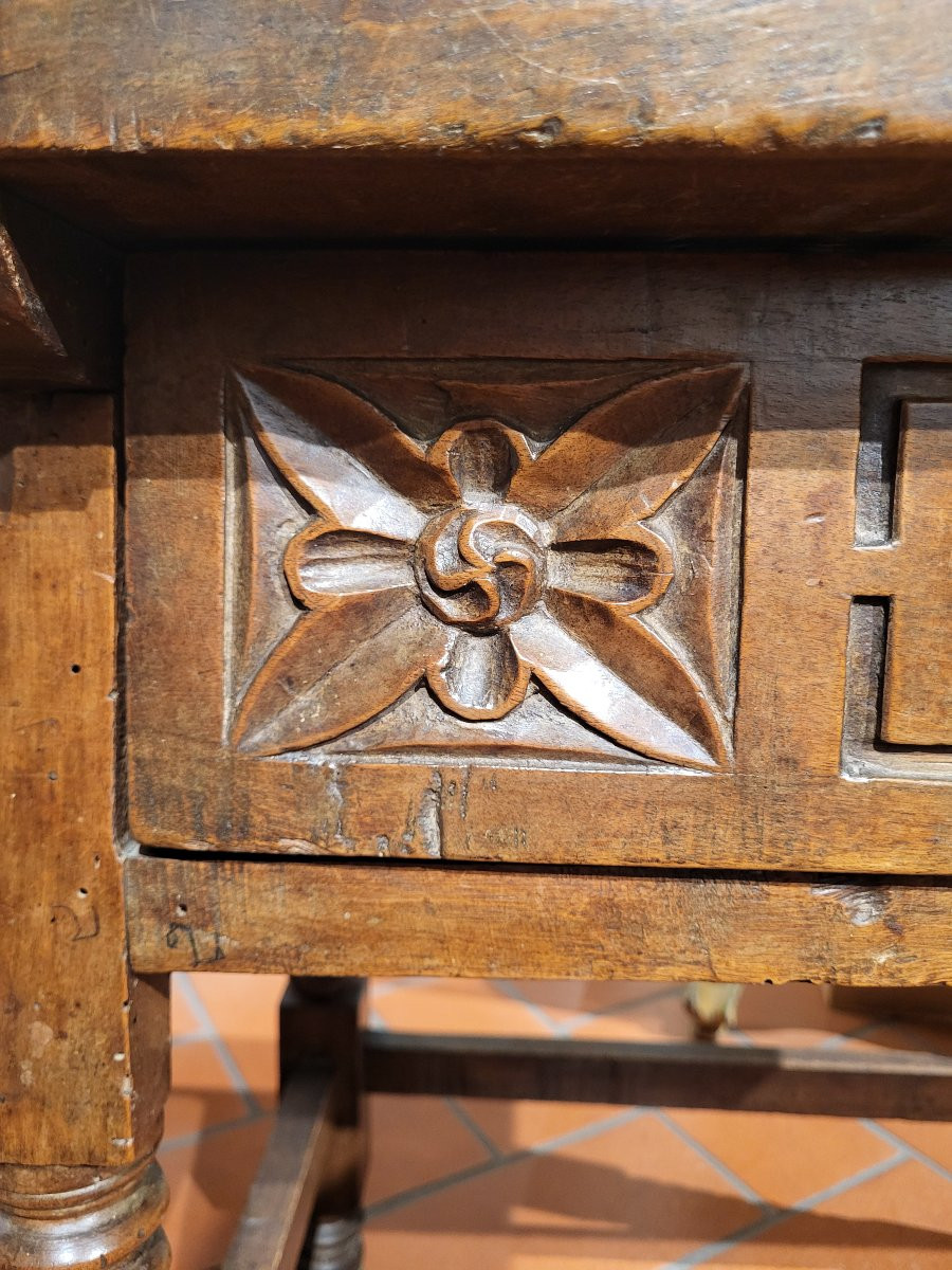 Tavolino in massello di noce-photo-4