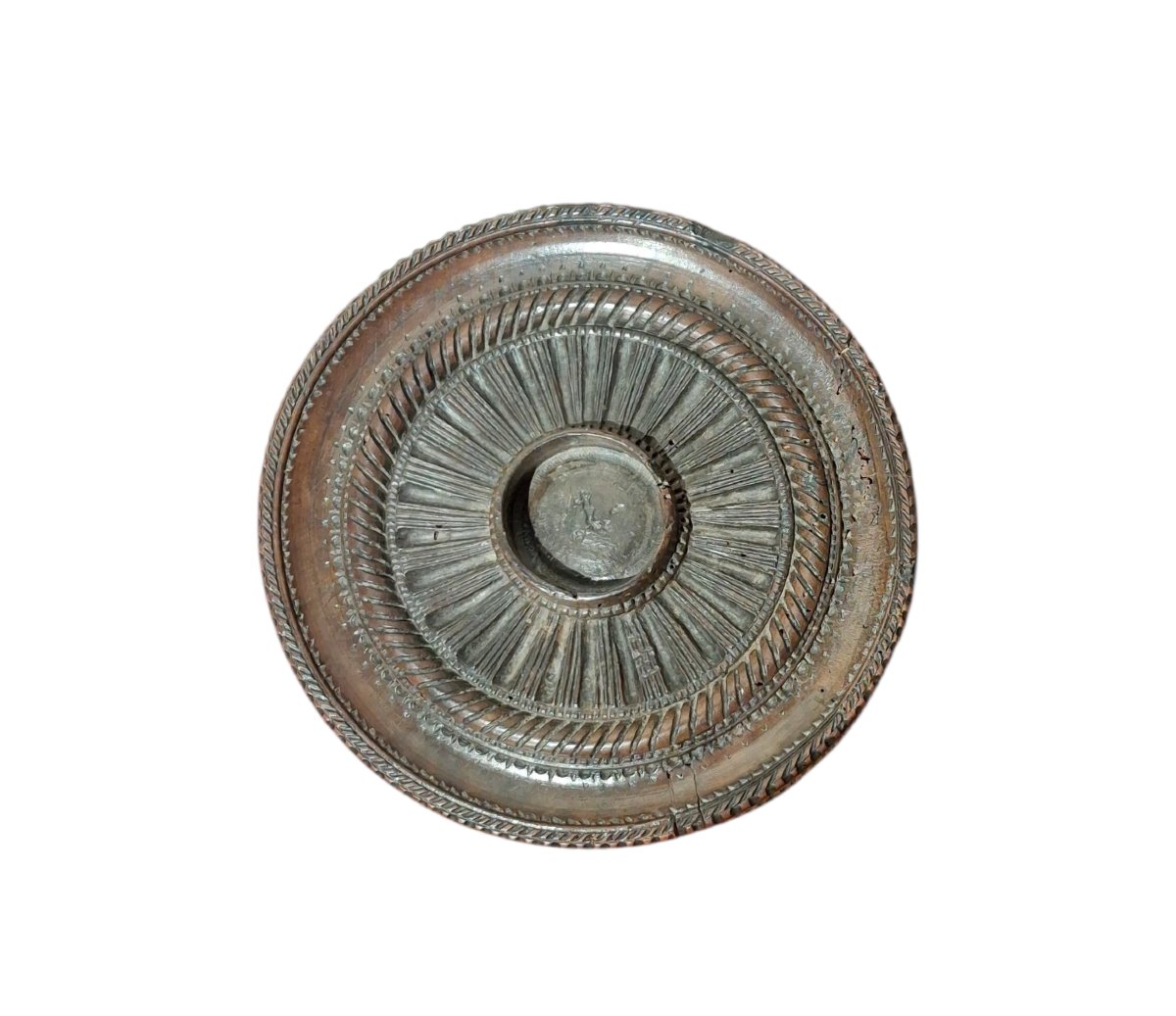 Scatola in legno di noce intagliato, Venezia, inizio XVII secolo-photo-2