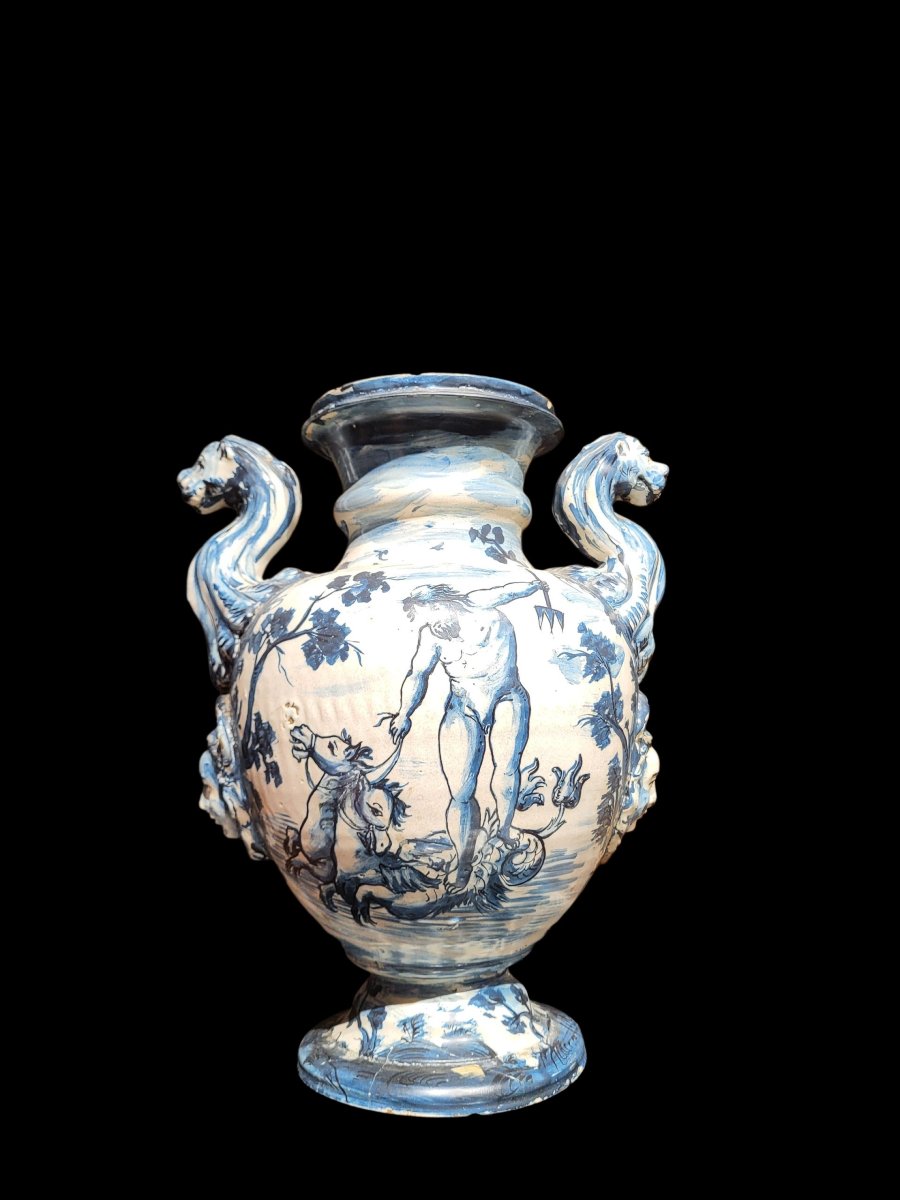Vaso in maiolica di Savona, metà XVII secolo.-photo-2