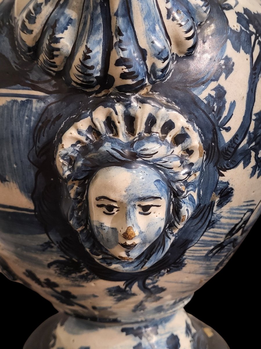 Vaso in maiolica di Savona, metà XVII secolo.-photo-3