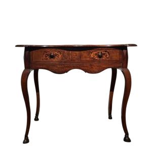 Consolle in legno di noce, metà XVIII secolo