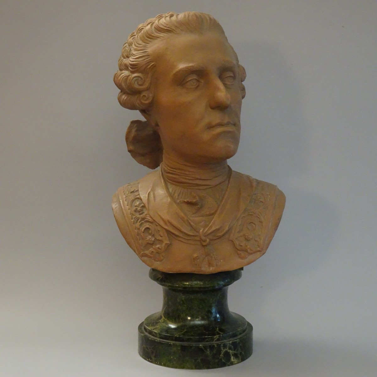 Scultura in terracotta busto di Filippo di Borbone  XIX secolo