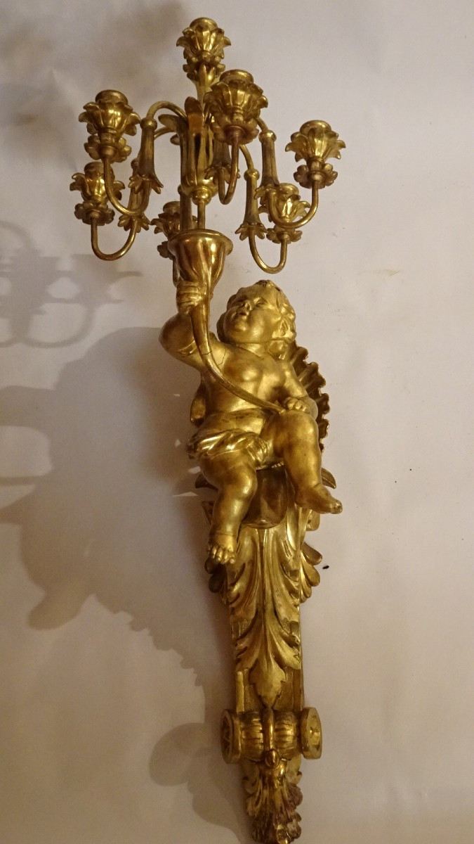 Putto porta candele in legno dorato inizio XIX secolo