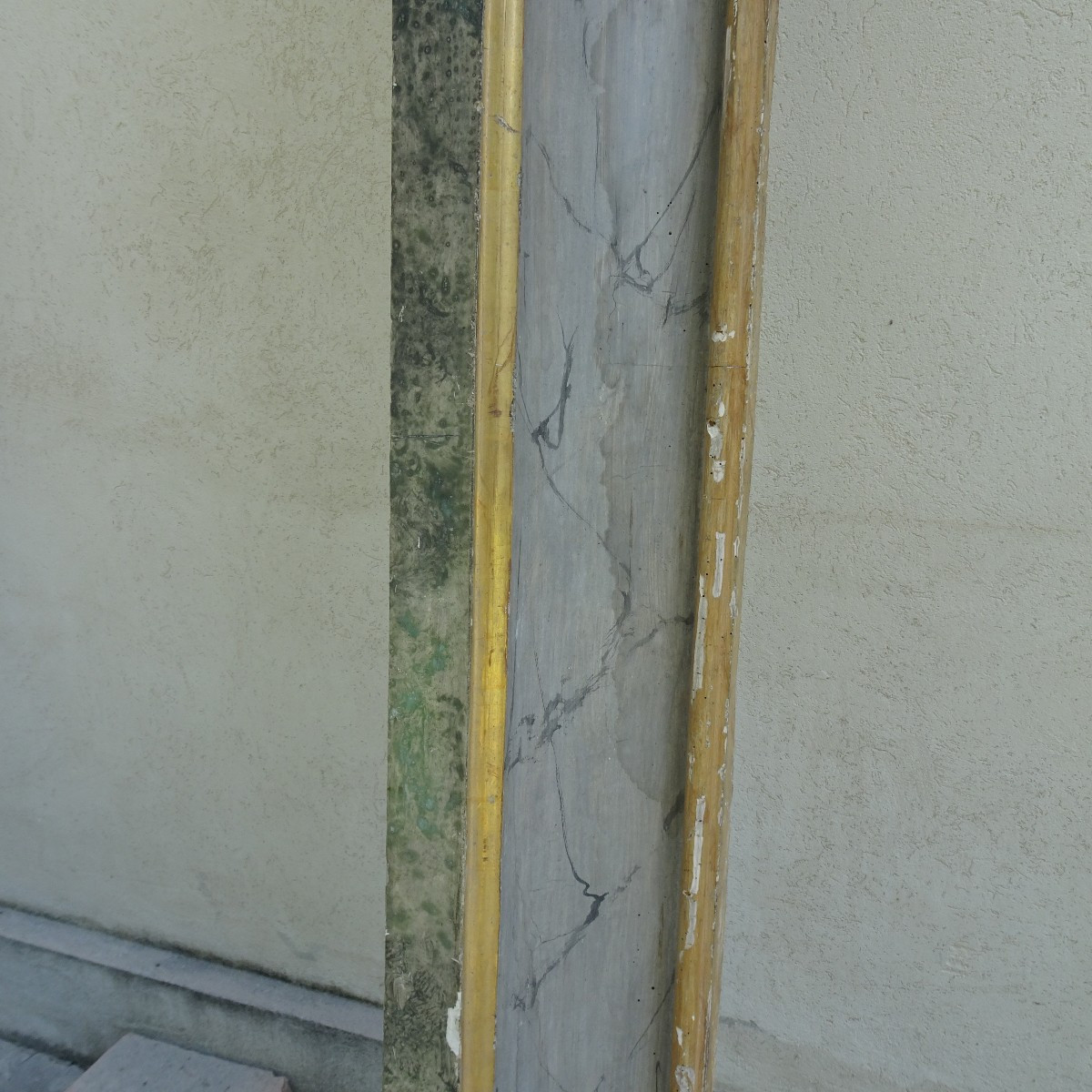 Coppia di grandi cornici in legno laccato  per nicchie  XVIII secolo-photo-1