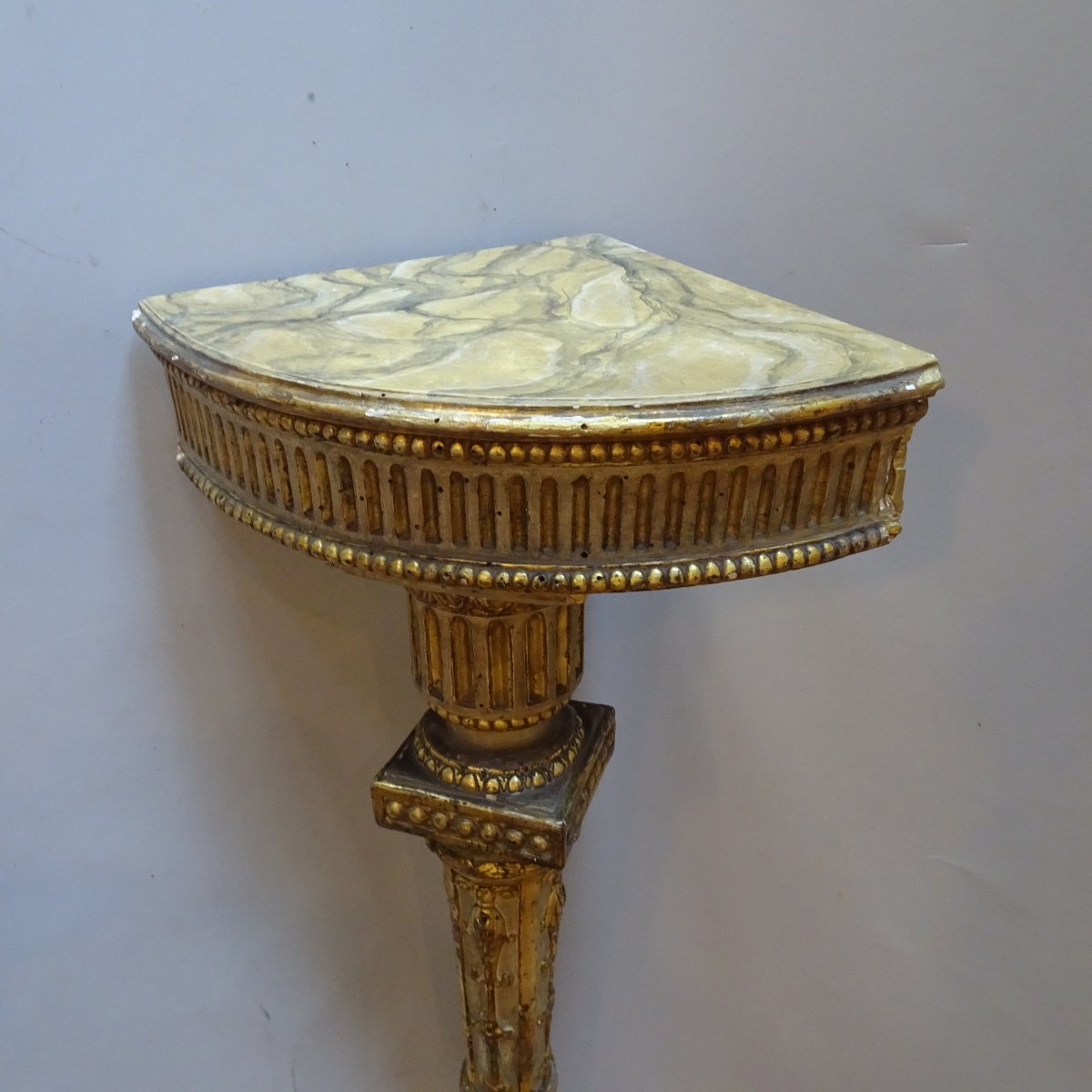 Consolle ad angolo in legno laccato e dorato Luigi XVI -photo-3