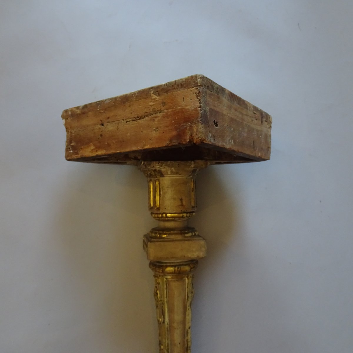 Consolle ad angolo in legno laccato e dorato Luigi XVI -photo-1