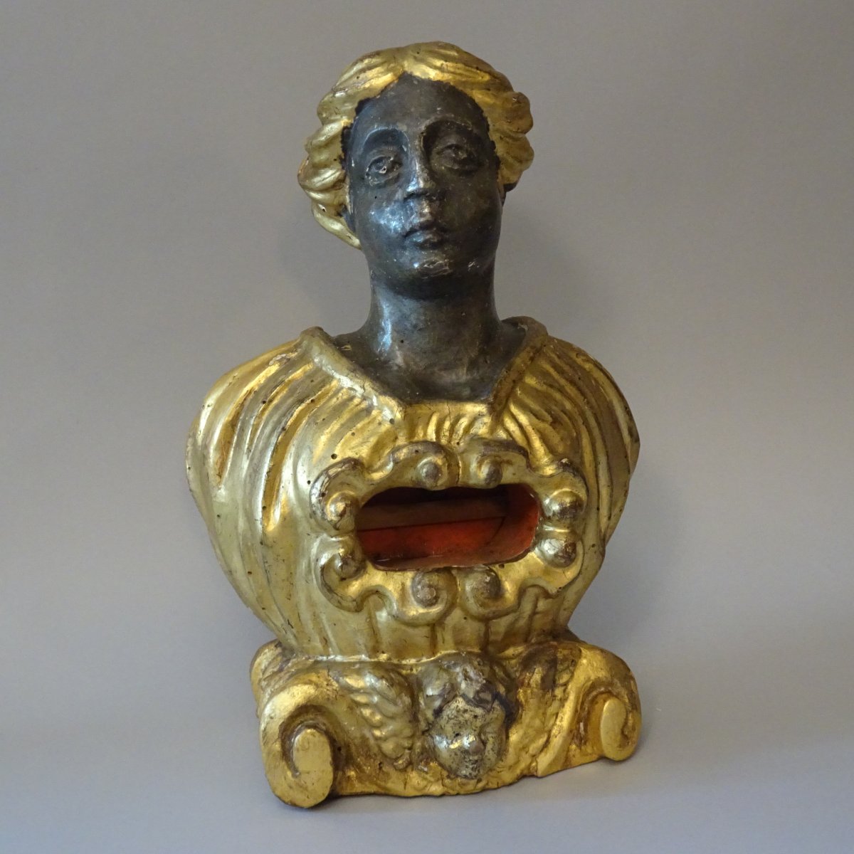 Busto reliquiario in legno dorato XVIII secolo-photo-3