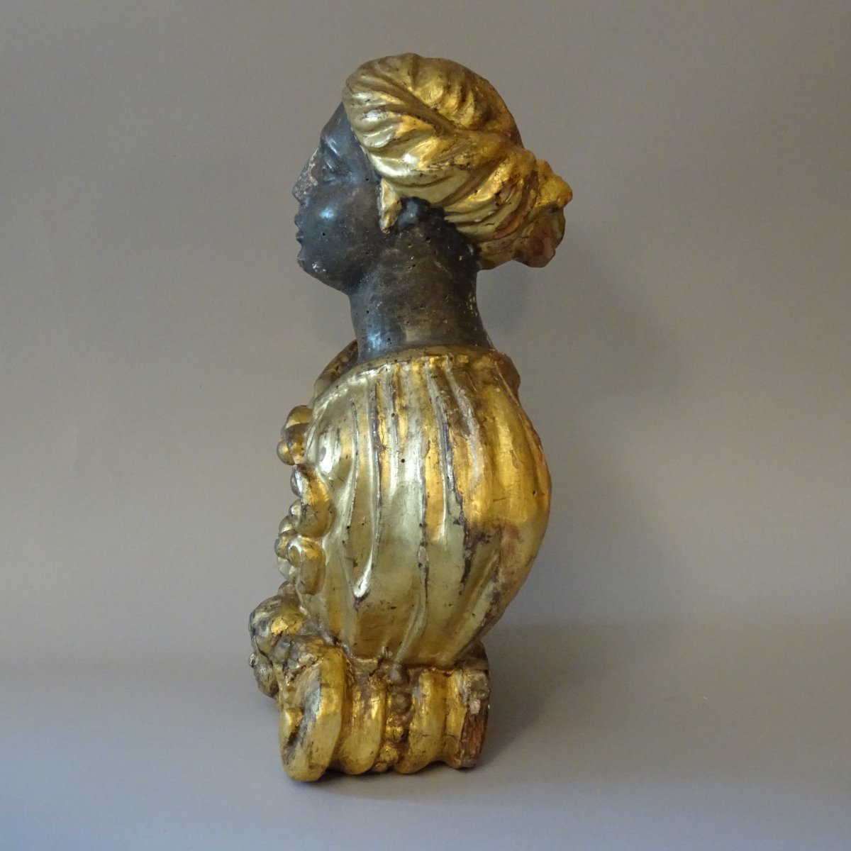 Busto reliquiario in legno dorato XVIII secolo-photo-1