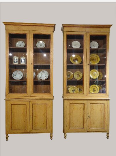 Coppia di librerie in legno laccato,  Lucca,  inizio XIX secolo