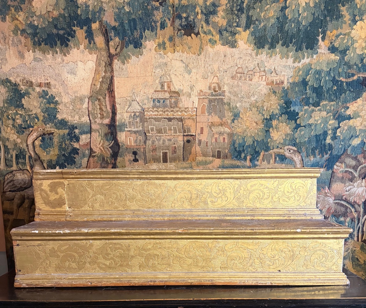 Gradini d'altare in legno dorato Marche XVII secolo