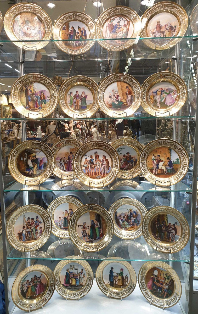 Collections de 20 Assiettes En Porcelaine  Napolitaines Signées Brandi 1840 