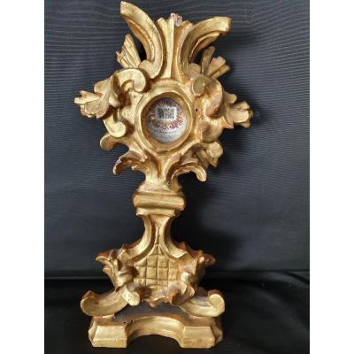 Reliquaire Du XIXe Siècle En Bois Doré