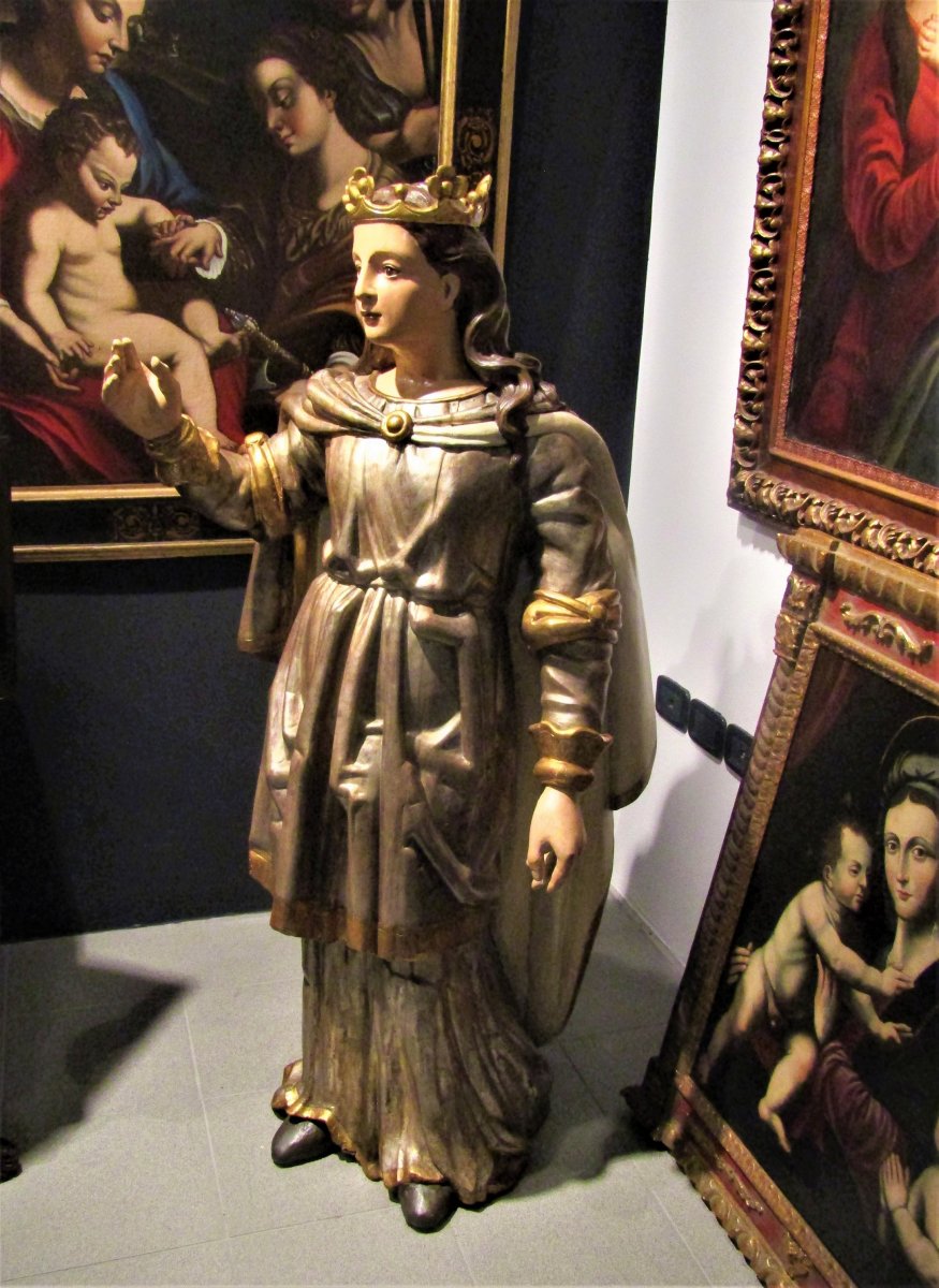 Sainte Catherine grande sculpture en bois policrome du XVIème -photo-3