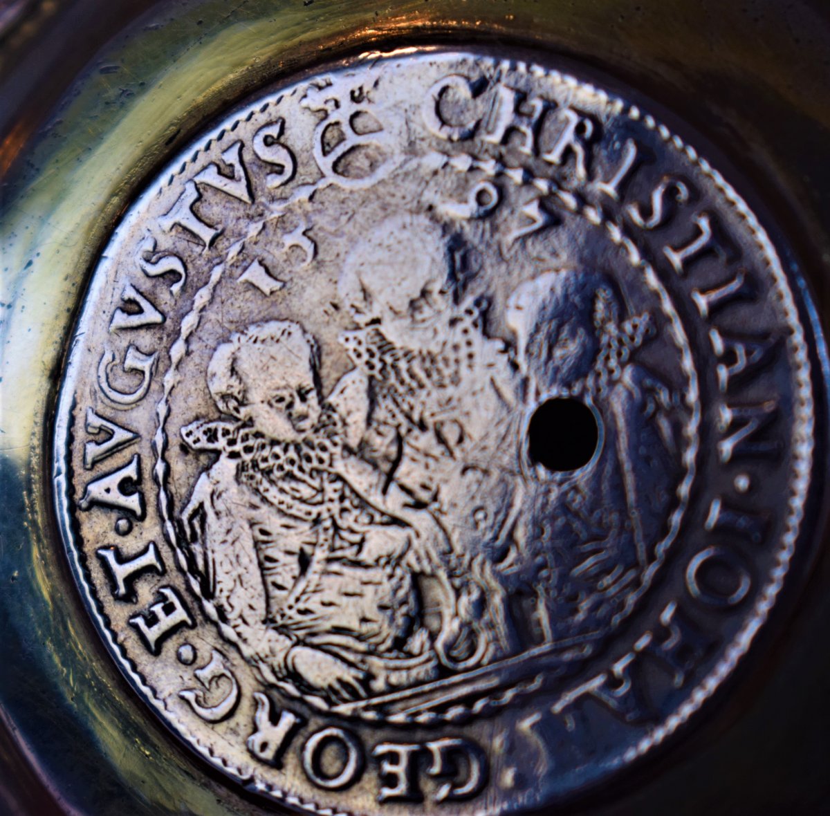Tankard En Argent Doré, Orné De 28 Anciennes Thalers De La Saxe d'Argent. -photo-7