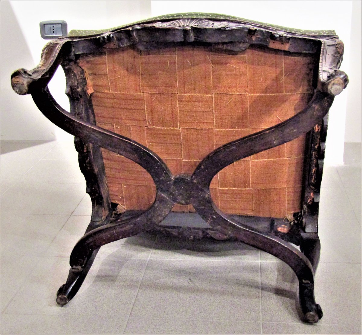 Important Fauteuil Louis XIV En Noyer Sculpté,  Fin Du XVIIème -photo-3