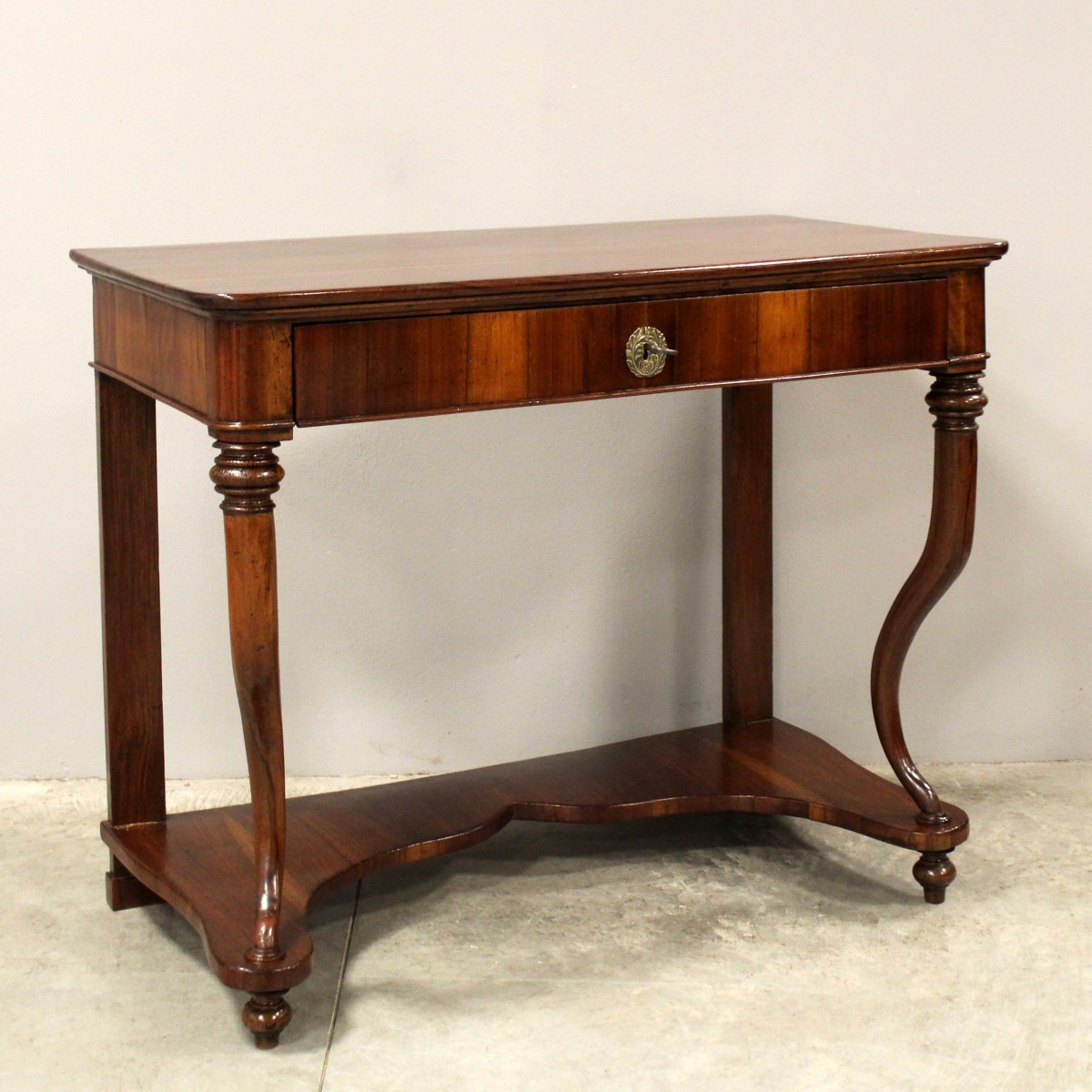 Antica console Carlo X in noce - Italia 19°secolo
