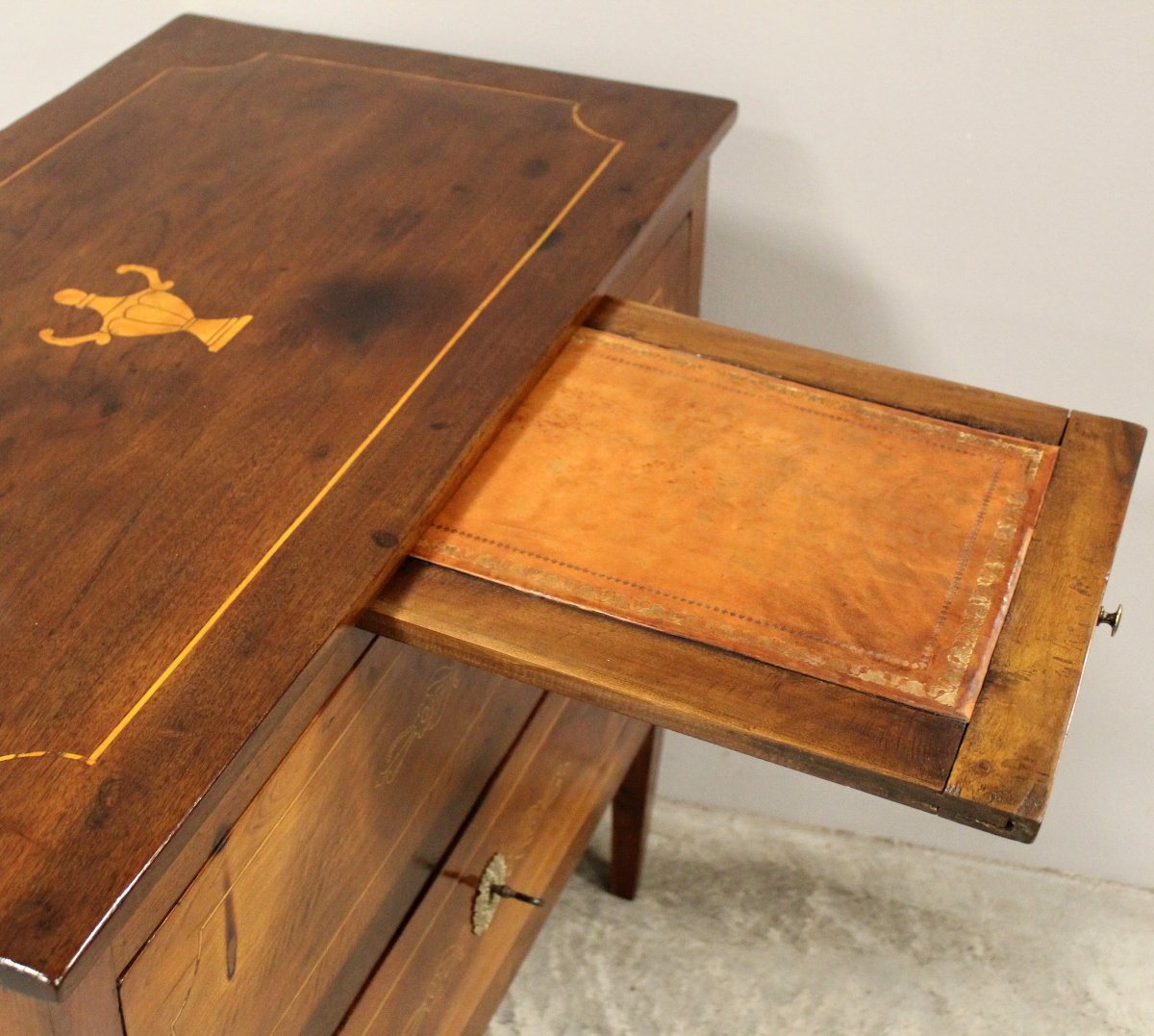 Antico cassettone comò Luigi XVI in noce intarsiato - Italia 18°secolo-photo-4