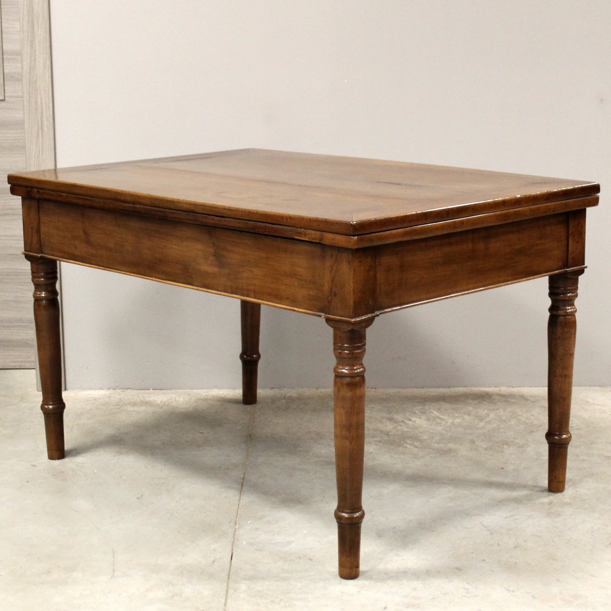 Antico tavolo a libro Carlo X in noce - Italia 19°secolo