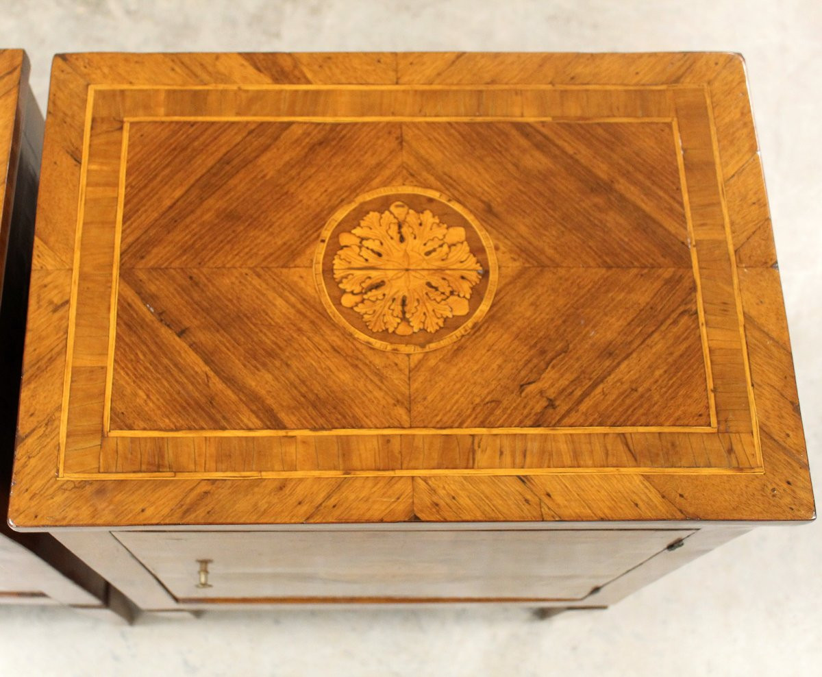 Antica coppia comodini Luigi XVI in noce intarsiati - Italia 18°secolo-photo-5