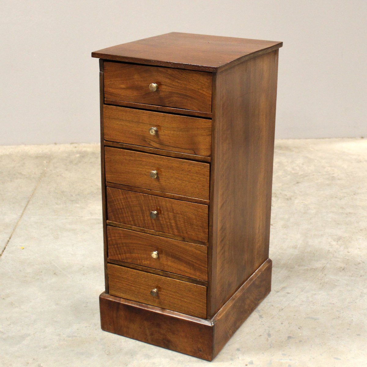 Antica cassettiera comodino in noce-photo-2