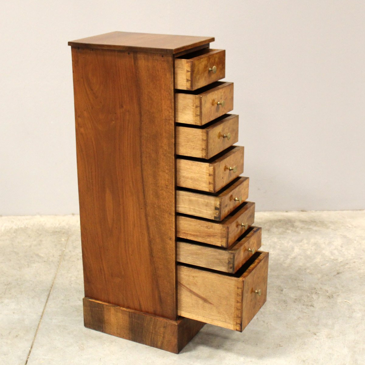 Antica cassettiera comodino in noce-photo-2