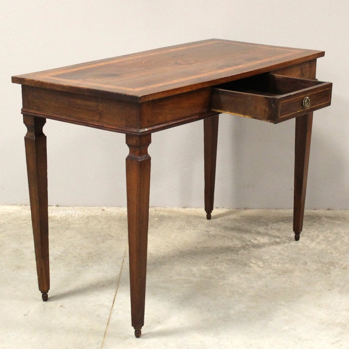 Antico tavolino scrittoio console Luigi XVI in noce intarsiato - Italia 18°secolo-photo-2