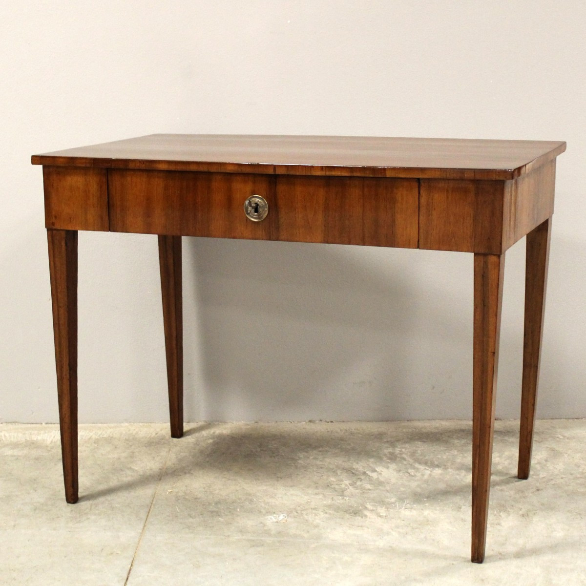Antico tavolino scrittoio console Direttorio in noce - Italia 19°secolo