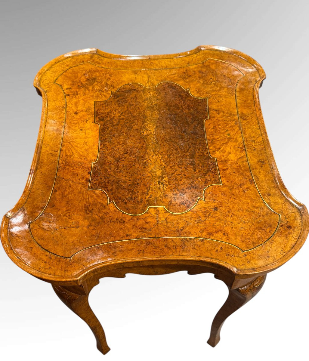 Tavolo scrittoio da centro in radica – Italia, XVIII Secolo-photo-2