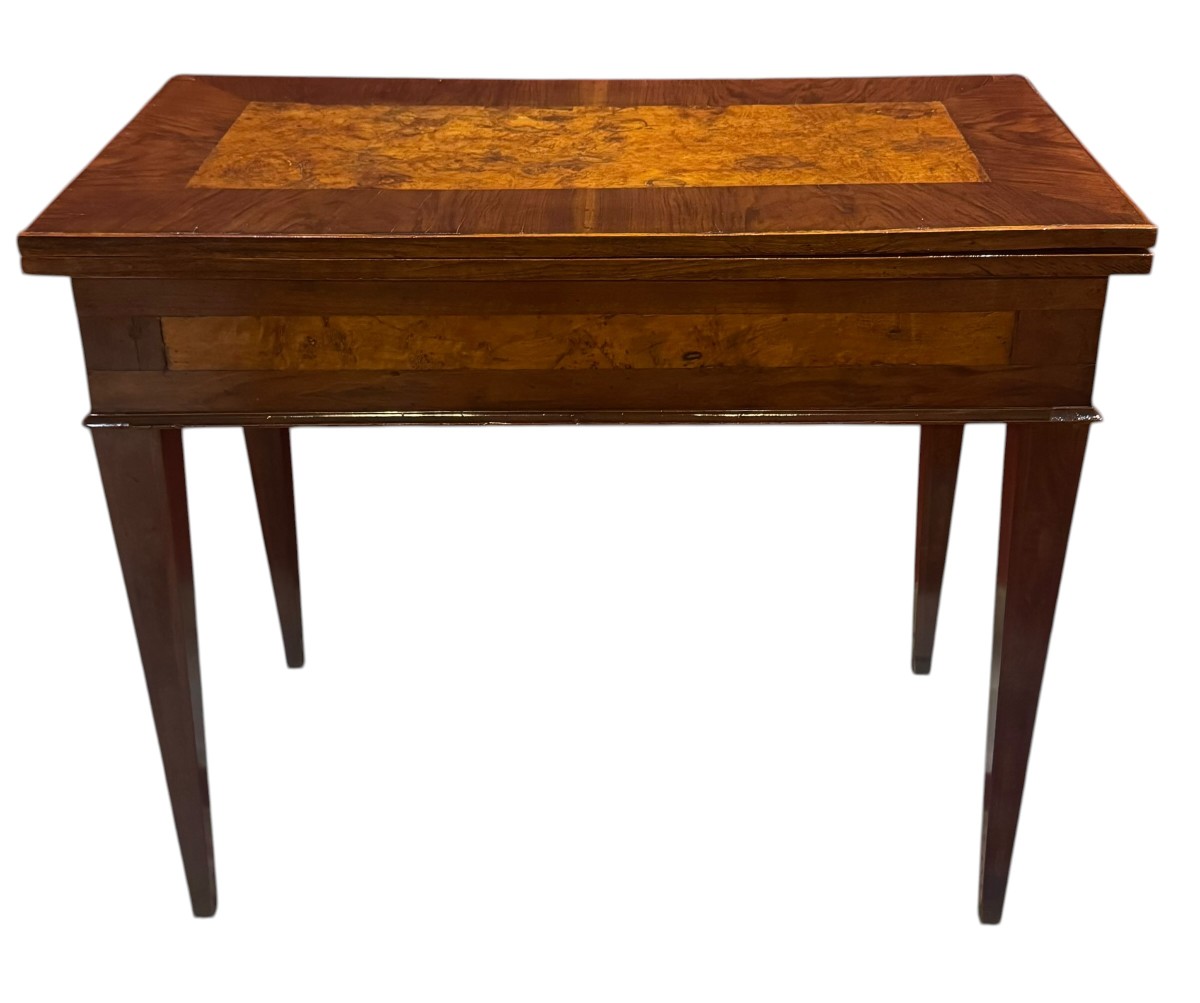 Tavolo da gioco “a libro” intarsiato – Lombardia, fine XVIII secolo